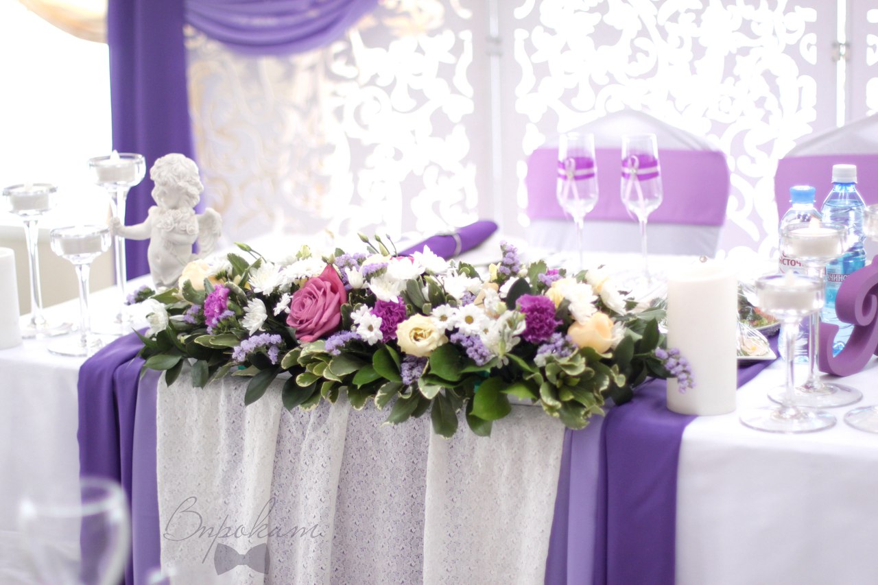 Украшение зала на свадьбу в сиреневом цвете